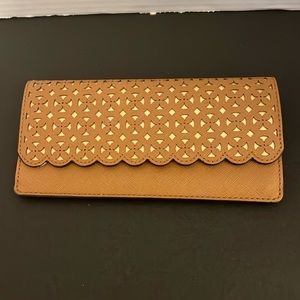 Good, preowned Michael Kors wallet